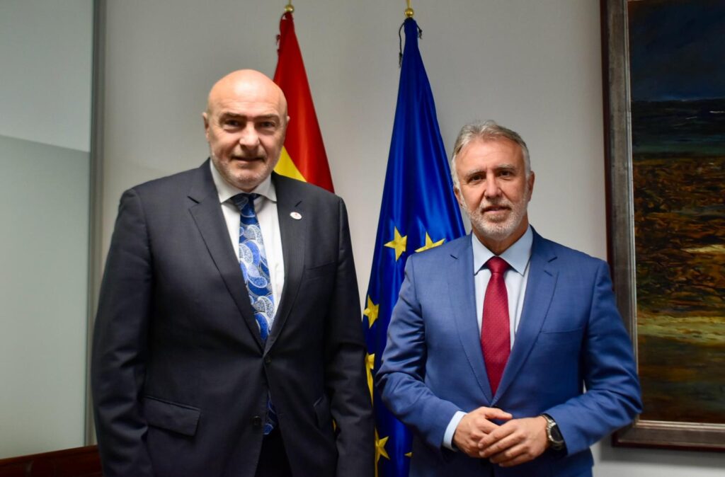 Ángel Víctor Torres se reúne con el presidente de Conpymes, José María Torres