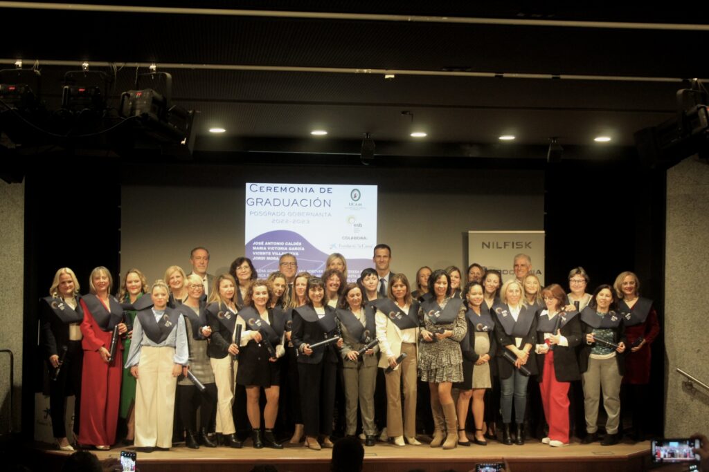 La Escola Superior Balear entrega los diplomas del posgrado de gobernanta
