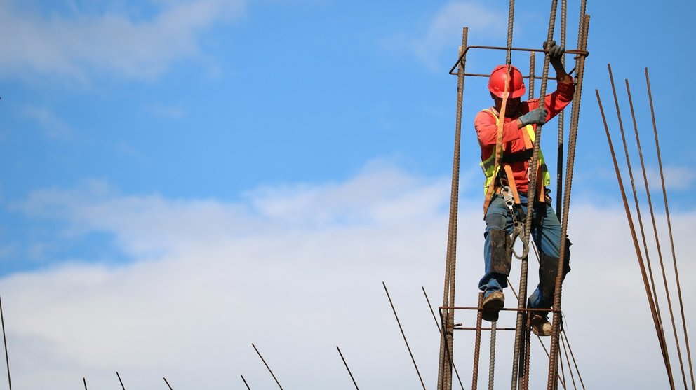 PIMEM ve positiva la regularización de 500.000 inmigrantes por la estabilidad que aporta