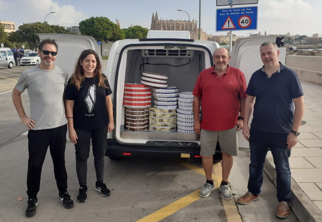 Forners i Pastissers de PIMEM envía ensaimadas a los voluntarios de la catástrofe Valencia