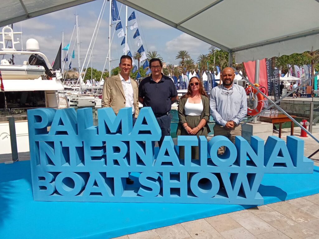 original BOATSHOW scaled 1